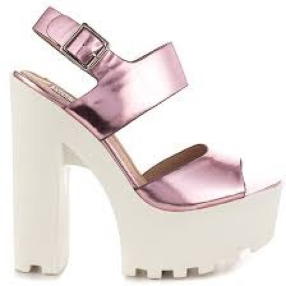 Iggy Azalea Rose Gold Platforms 💘